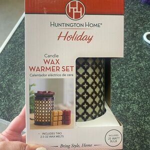 Huntington Home Black and White Holiday Wax Warmer